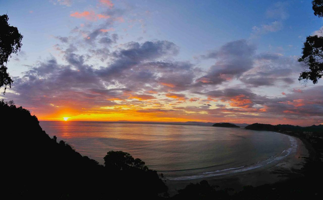 HORSEBACK RIDING + CHOCOLATE EXPERIENCE SHORE EXCURSION FROM CALDERA & PUNTARENAS