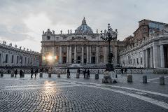 Multi language - St.Peter’s Basilica Self Guided tour with "fast track" (Vatican City)