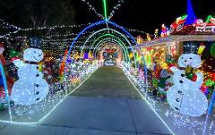 Christmas Lights – South - 3.50pm Bassendean, 4.20pm Innaloo, 5.00pm Booragoon