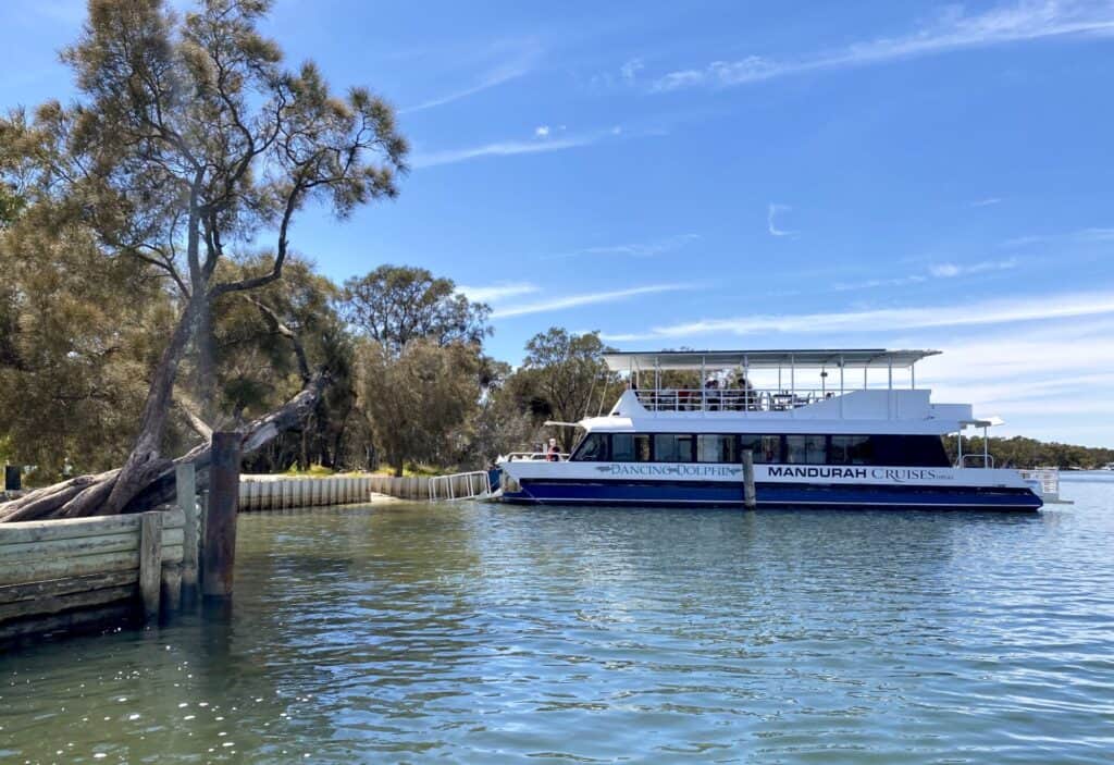 Murray River Lunch Cruise - 8.30am Whitfords, 9.00am Perth, 9.30am Booragoon