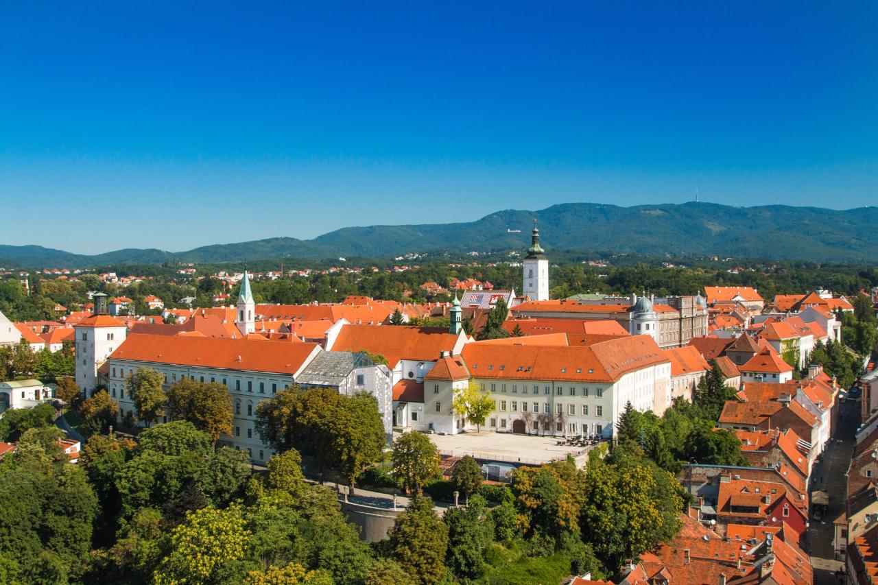 Private Full Day Trip to Croatia including capital Zagreb