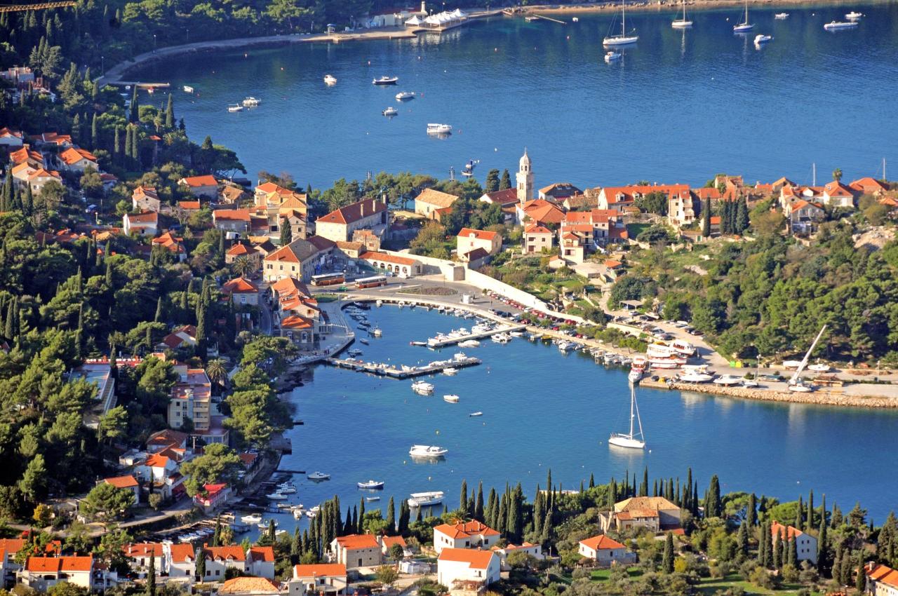 Private Tour: Cavtat and Konavle Day Trip from Dubrovnik with Lunch