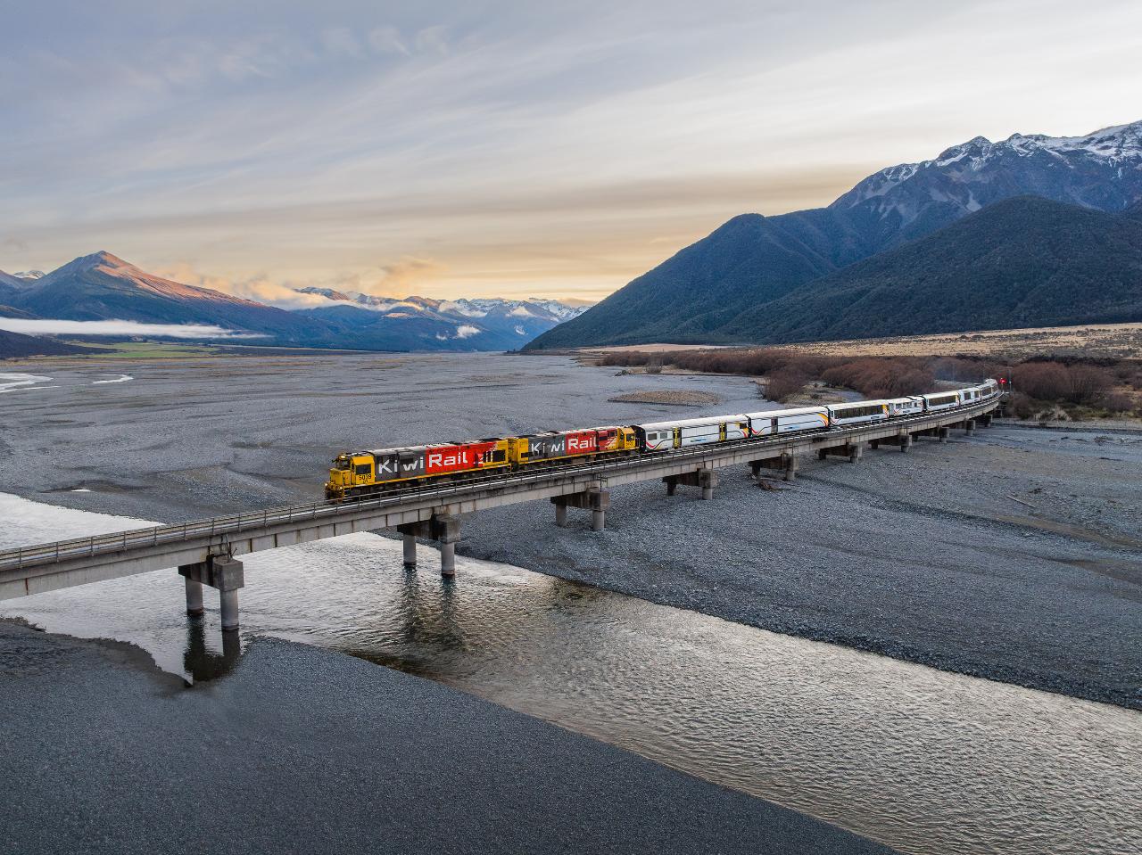 Arthur’s Pass Day Tour From Christchurch With TranzAlpine (Small Group, Carbon Neutral)