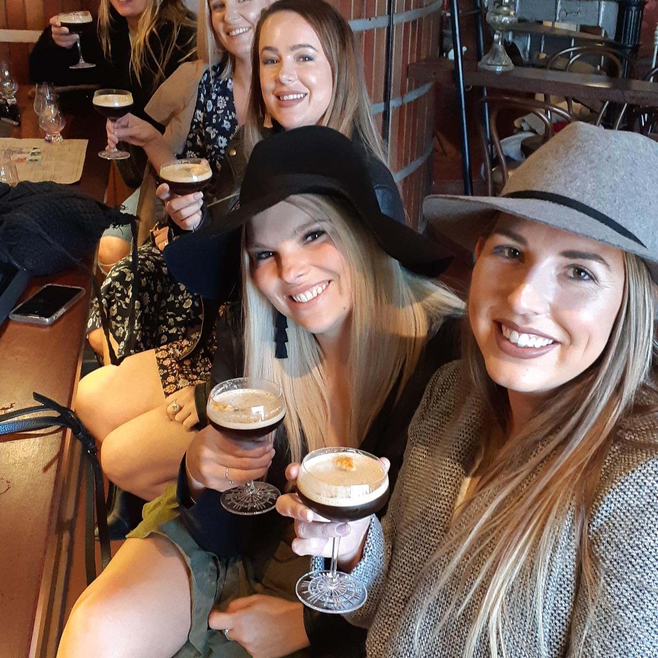 A TIPPLE OF GIN FULL DAY SHARED TOUR.