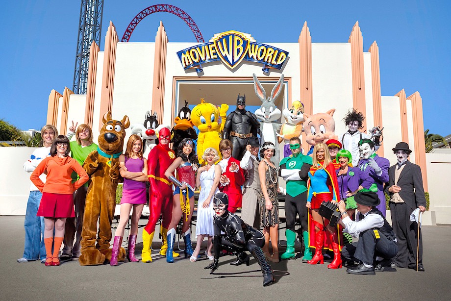 Movie World Theme Park Transfer from Brisbane (return)