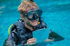 PADI ASSISTANT INSTRUCTOR COURSE w/ EMERGENCY FIRST RESPONSE INSTRUCTOR 