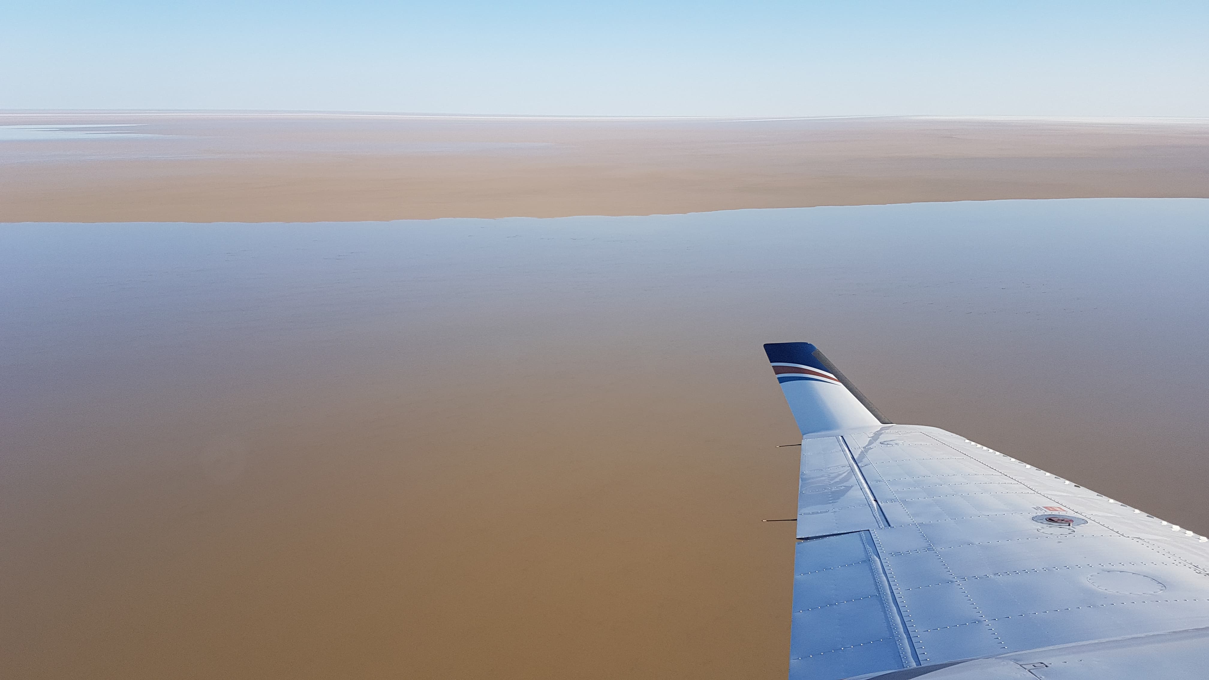 Lake Eyre and Uluru Air Adventure