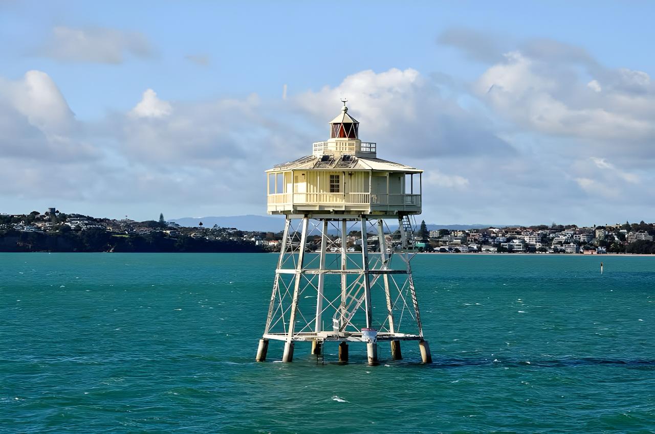 Auckland Day Trips Sampler (3 days / 3 nights)