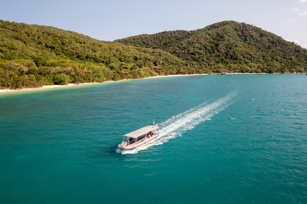 Full Day Tour | 8:00am Cairns to Fitzroy Island & 9:30am Glass Bottom Boat Tour