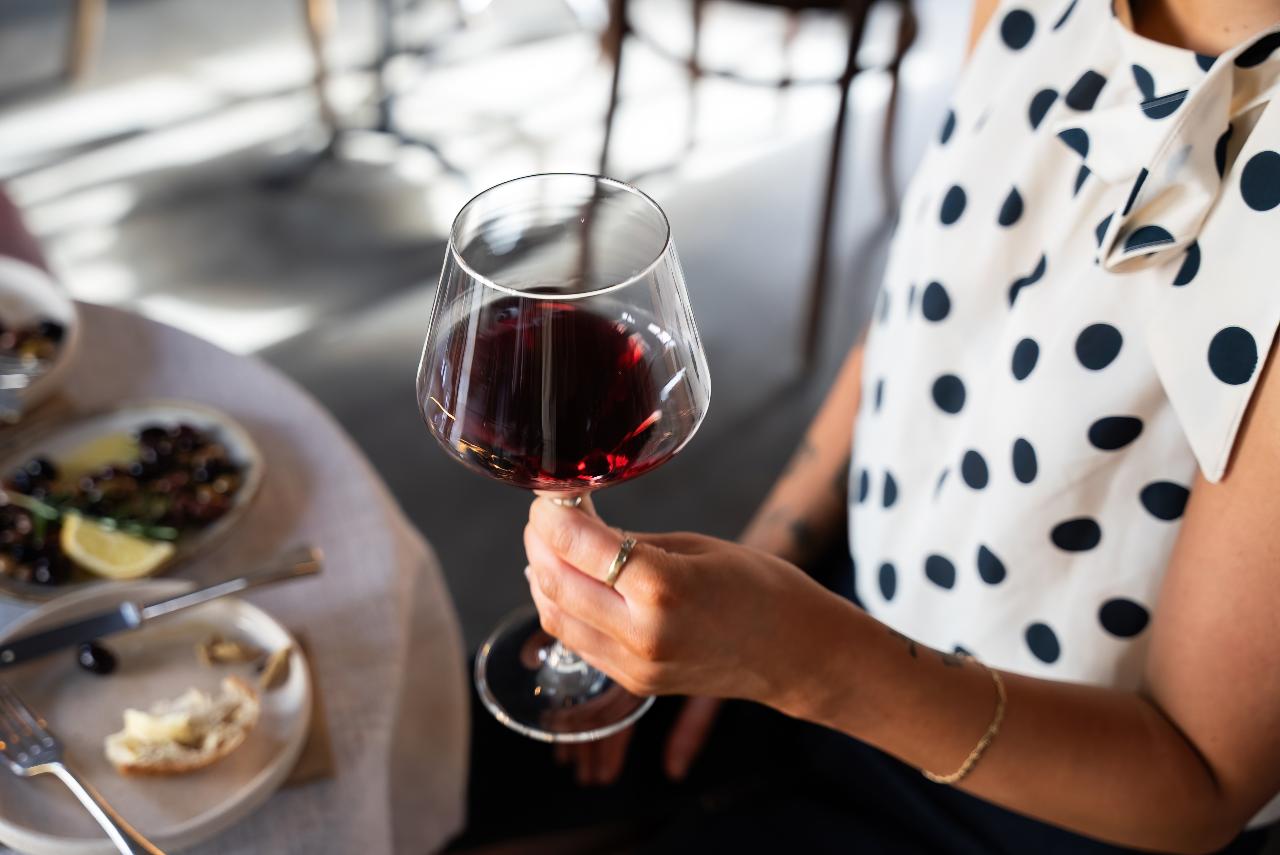 Drink Tasmania Signature Full Day Tour (wine, cider, beer & spirit)