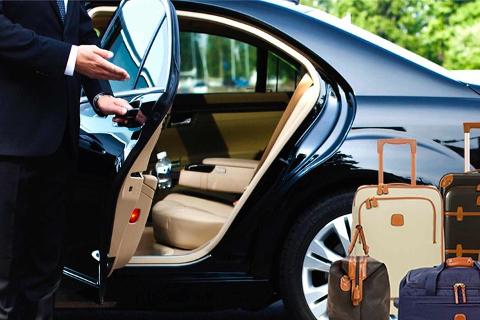Private Transfer IN from to the International Airport Mariscal Sucre to Quito