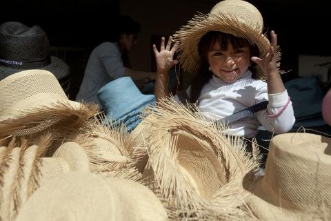 AR_PN_ANDES_CUENCA_SIGSIG_ARTESAN__AS_SOMBREROS_006_2000_x_auto_768x512