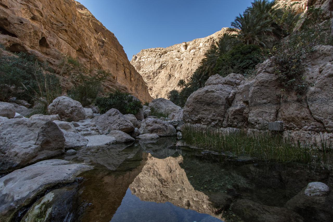 Von Maskat Hotel / Schiff - Tagesausflug Maskat ,Wadi Shab und Wadi Tiwi