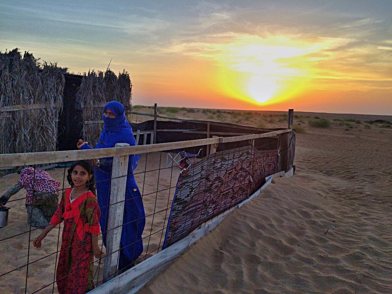 Ab Maskat: Übernachtung bei einer Beduinenfamilie