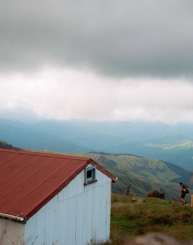 Maunga Hikurangi Hut