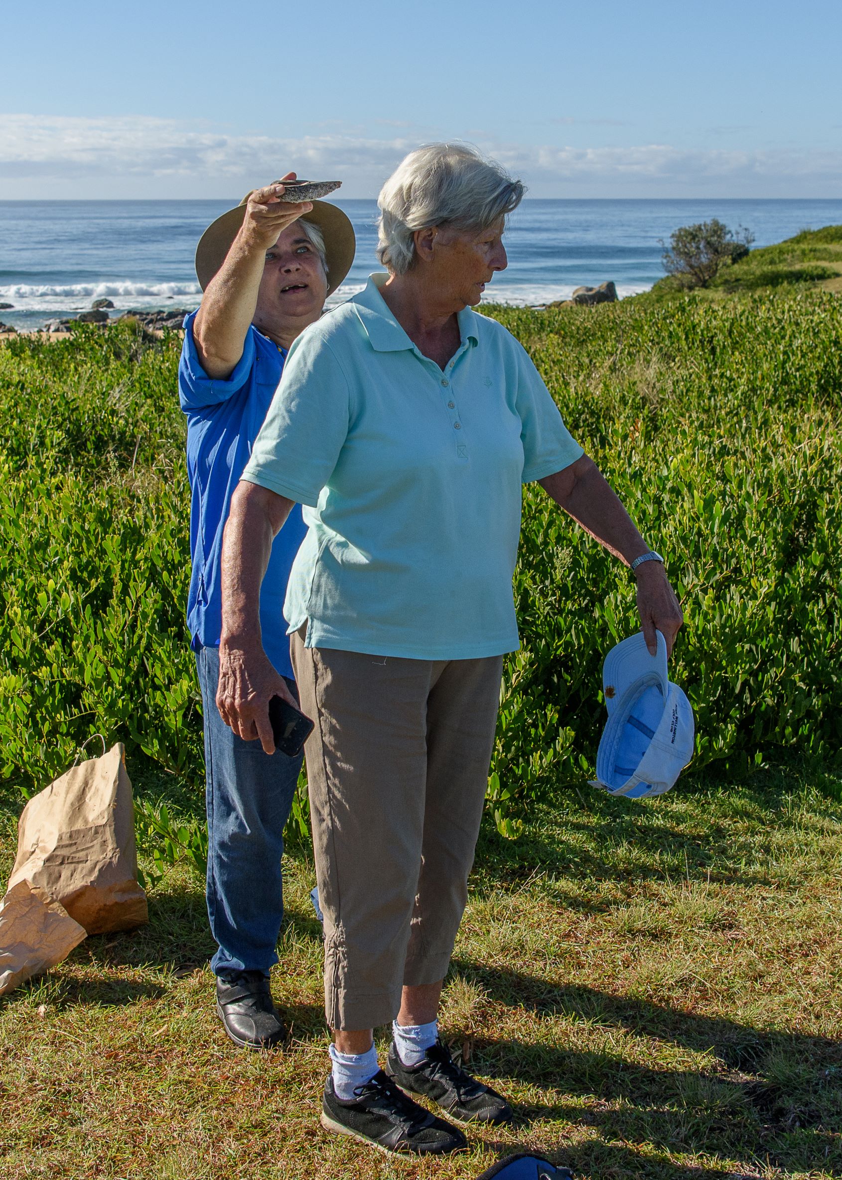 WELCOME TO COUNTRY - BUSH TUCKER & BUSH MEDICINE CULTURAL WALK WITH YUIN KNOWLEDGE HOLDER  FOLLOWED BY LUNCH AT THE PICKLED OCTOPUS RESTAURANT TUROSS HEAD