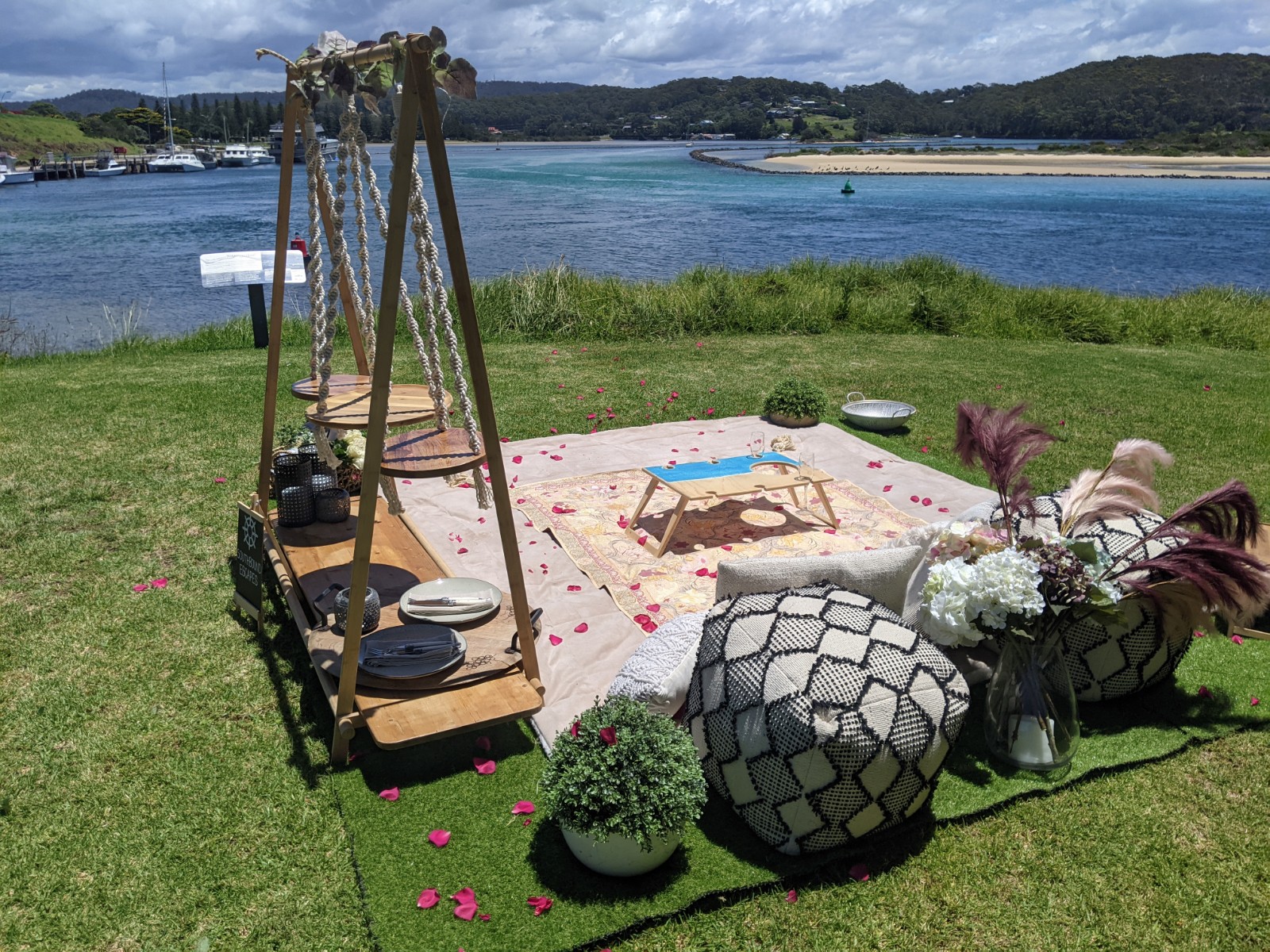 SOUTHBOUND ESCAPES - Pop Up Alfresco Picnics - Perfect for special occasions.