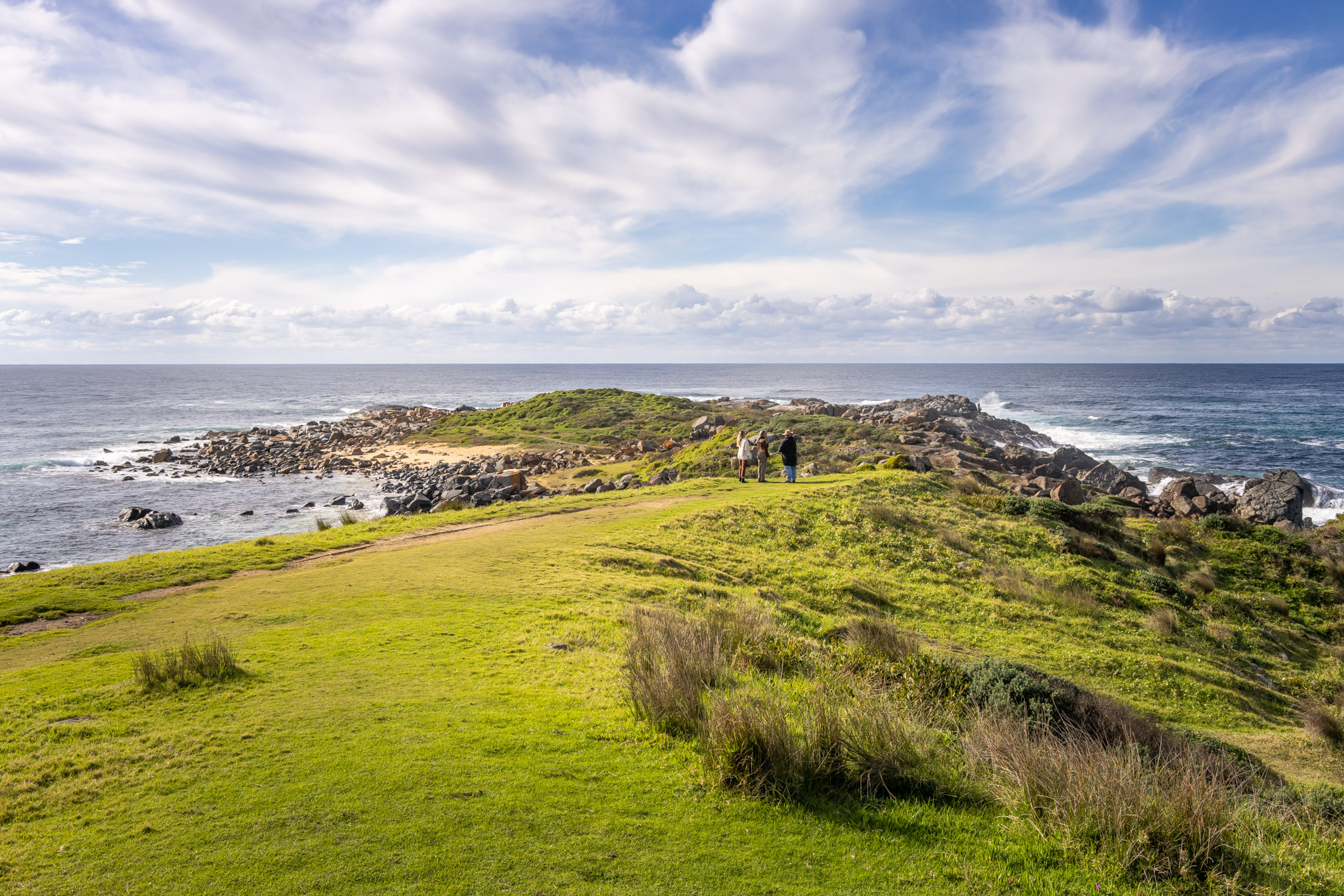 WELCOME TO COUNTRY - BUSH TUCKER & BUSH MEDICINE CULTURAL WALK WITH YUIN KNOWLEDGE HOLDER
