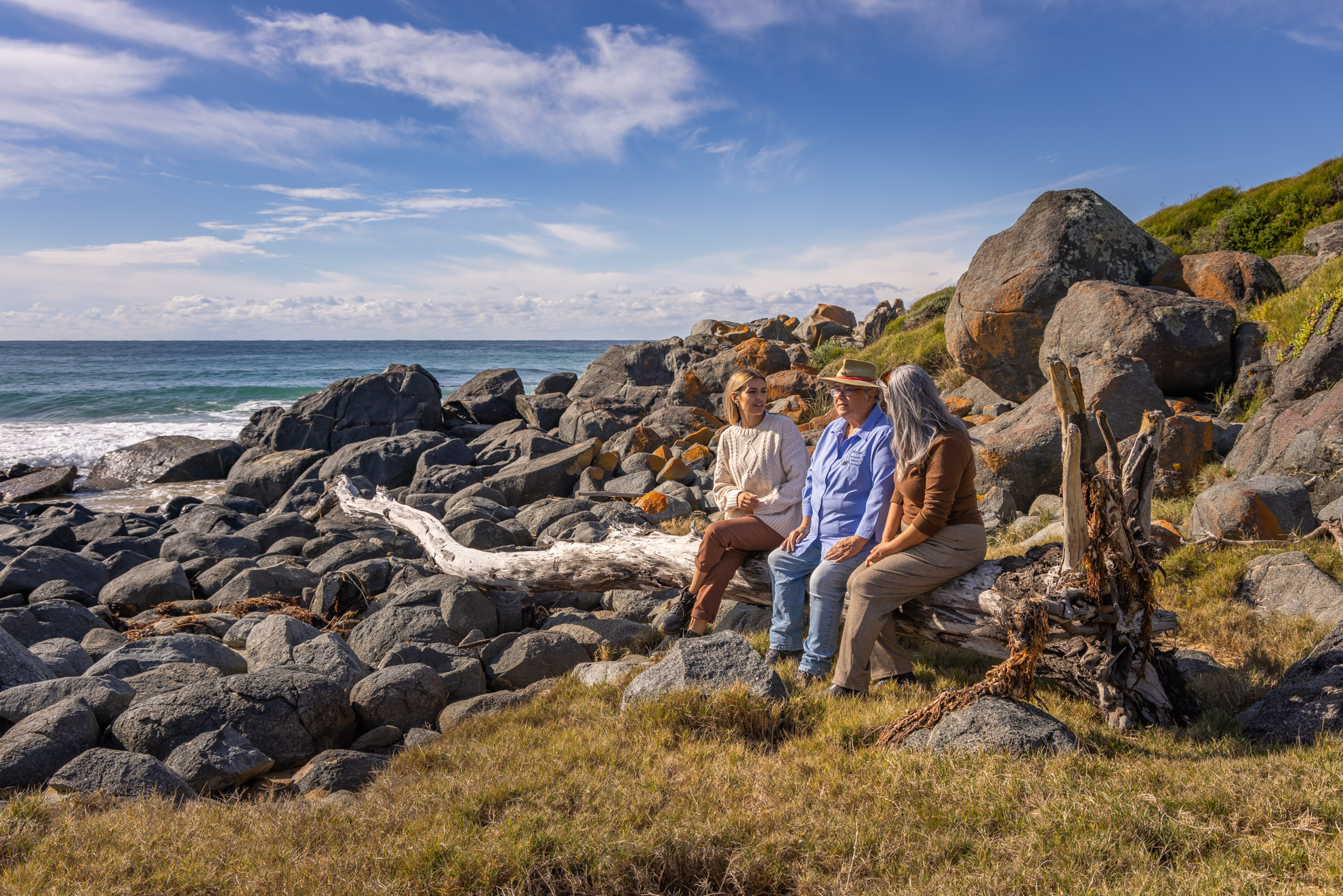 WELCOME TO COUNTRY - BUSH TUCKER & BUSH MEDICINE CULTURAL WALK WITH YUIN KNOWLEDGE HOLDER  FOLLOWED BY LUNCH AT THE PICKLED OCTOPUS RESTAURANT TUROSS HEAD