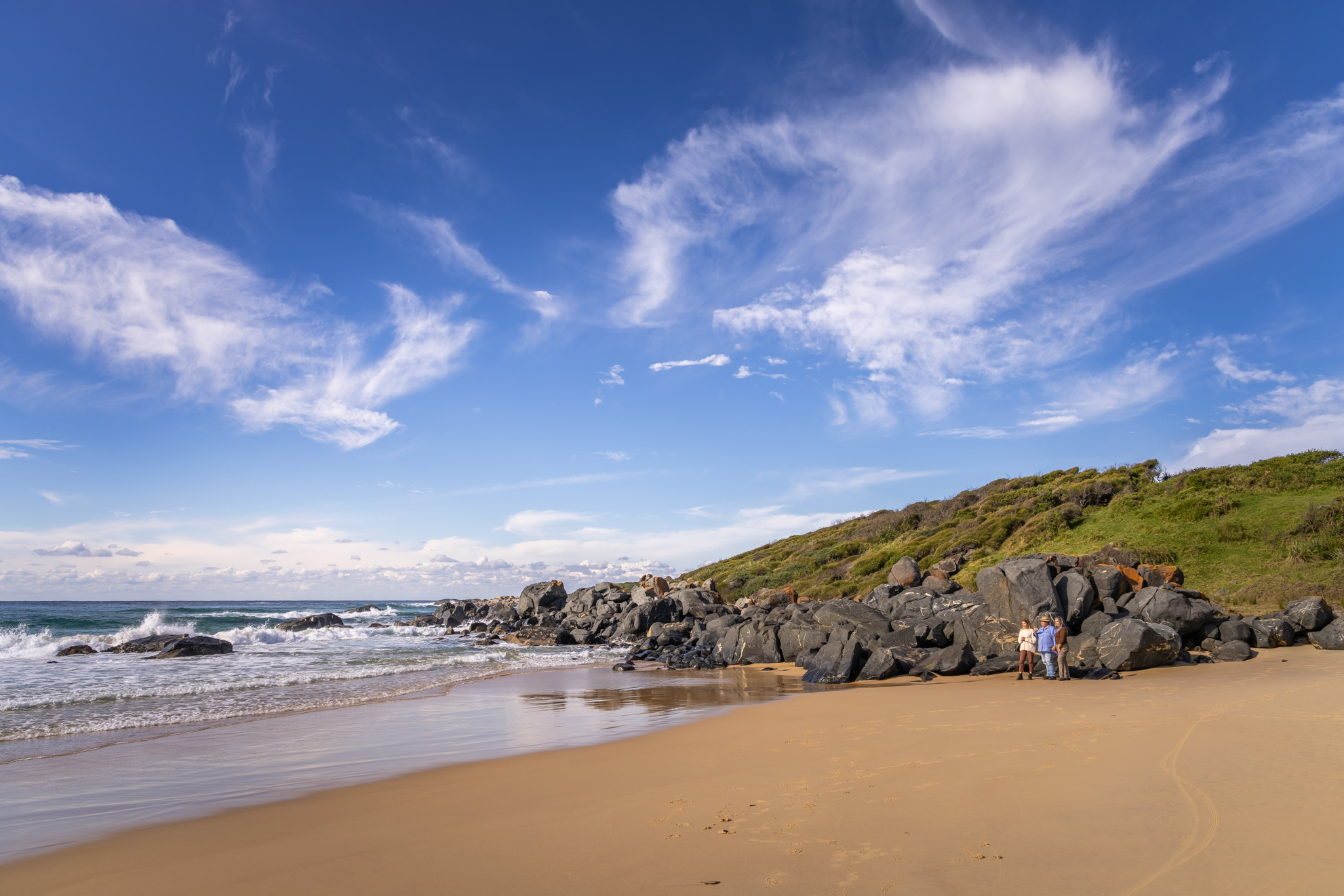 WELCOME TO COUNTRY - BUSH TUCKER & BUSH MEDICINE CULTURAL WALK WITH YUIN KNOWLEDGE HOLDER