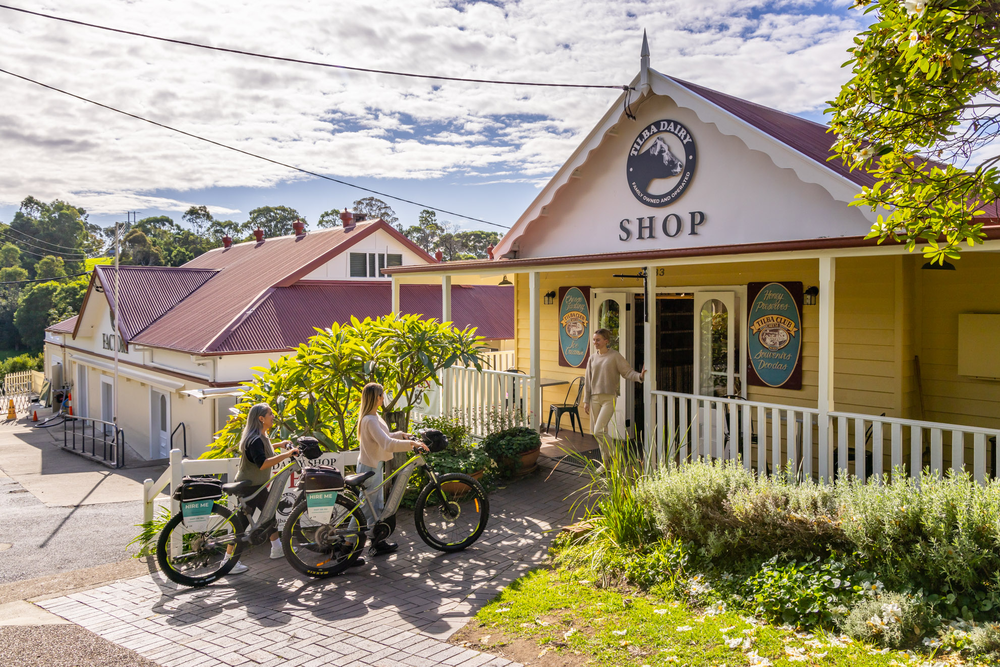 SELF GUIDED E-BIKE TOUR - PEDAL TO PRODUCE SERIES - NAROOMA TO DROMEDARY HOTE or SWEETWATER RESTAURANT, TILBA - E-Bike Hire with return transfers