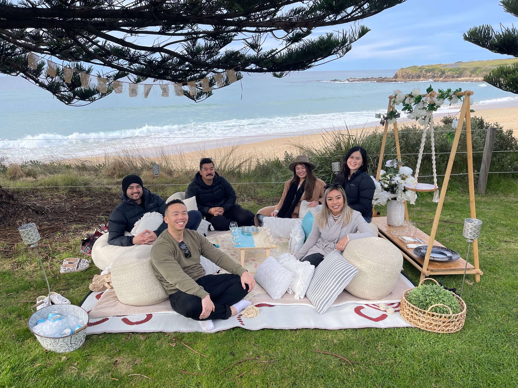 POP UP OUTDOOR PICNIC EXPERIENCE - Perfect for special occasions.