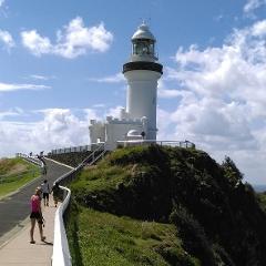 Byron Bay and Burleigh Heads Private Tour from Brisbane (9+ Hours)