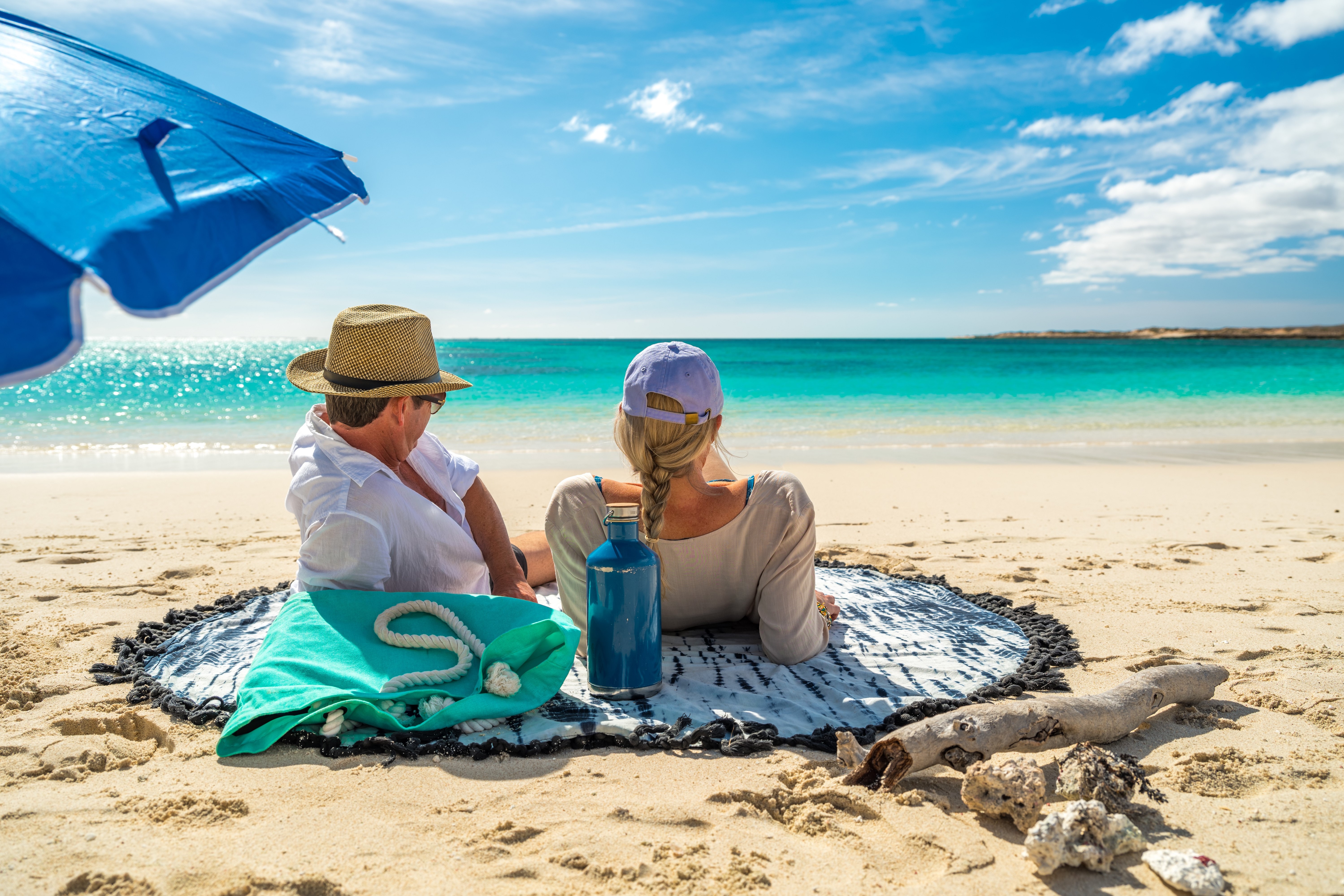 6-Day Perth to Exmouth Coral Coaster Tour (Private Single Room): Pinnacles Desert | Kalbarri National Park from the Skywalk | Ningaloo Reef at Coral Bay | **Admission to all National Parks** **Pick-up/drop-off service**