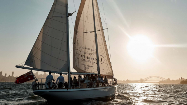 Classic Yacht Cruise Sydney Harbour - Manly