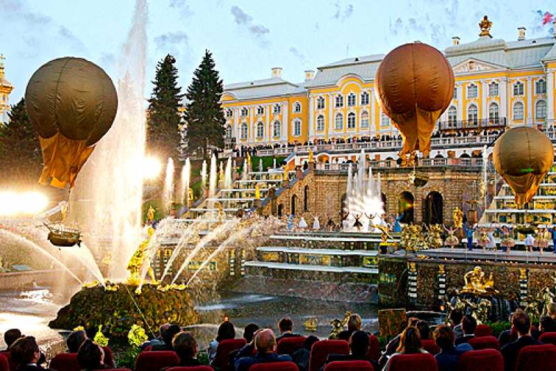 Stars of the White Nights Package Tour