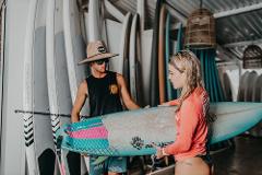 SEMI - PRIVATE SURF LESSON