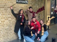 Harry Potter Taxi Tour & Potions Making Class
