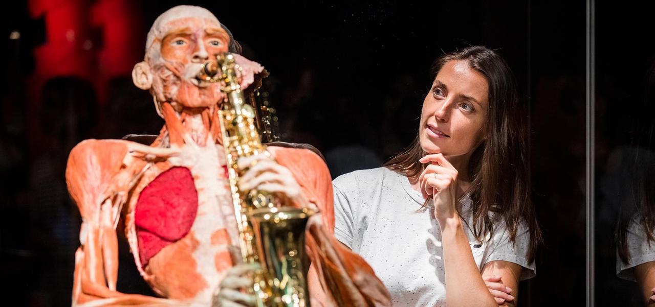 Visit the Body Worlds Museum & See 30+ London Top Sights