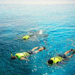 Banana Beach Snorkeling (join speed boat)