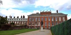 London Sightseeing Taxi Tour & Kensington Palace Entry