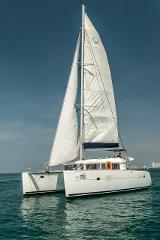 Private Lagoon400 40ft Yacht Experience in Pattaya