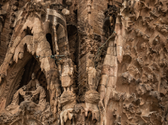 Barcelona Sagrada Familia Guided Tour with Fast-track Access