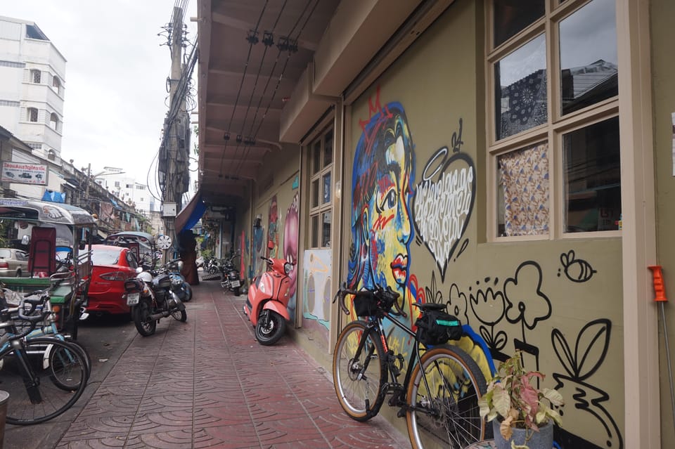 Bangkok’s Local Hidden Sightseeing Walking Tour + Food Tour