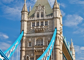 Explore Tower Bridge & Westminster Private Walking Tour