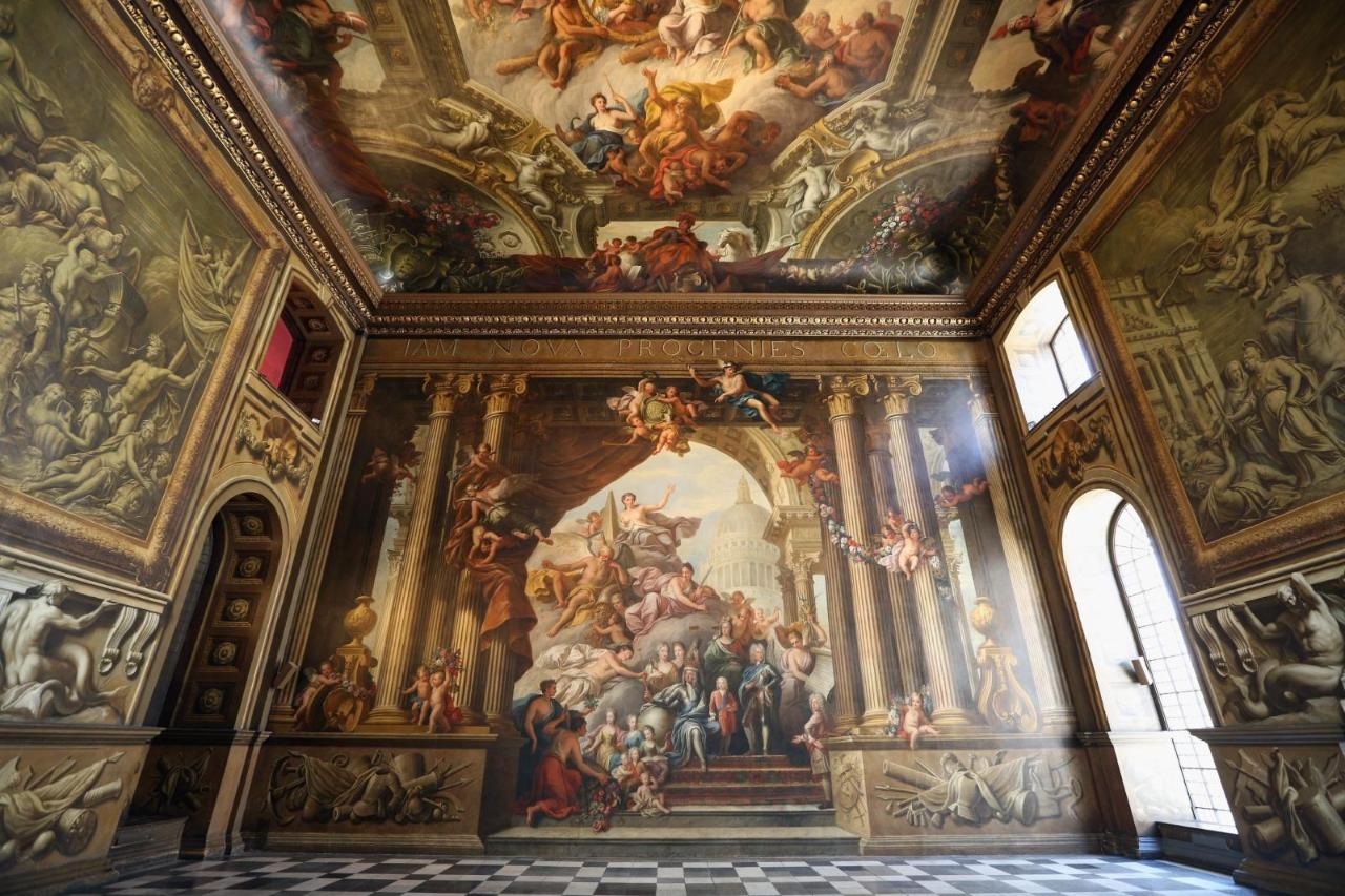 Explore The Royal Naval College & See 30+ London Top Sights