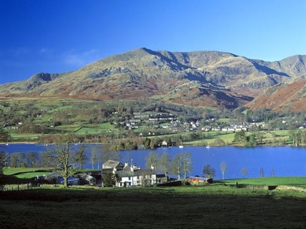 Guided Lake District Trip with Cream Tea at Lindeth Howe, Cruise on Lake Windermere