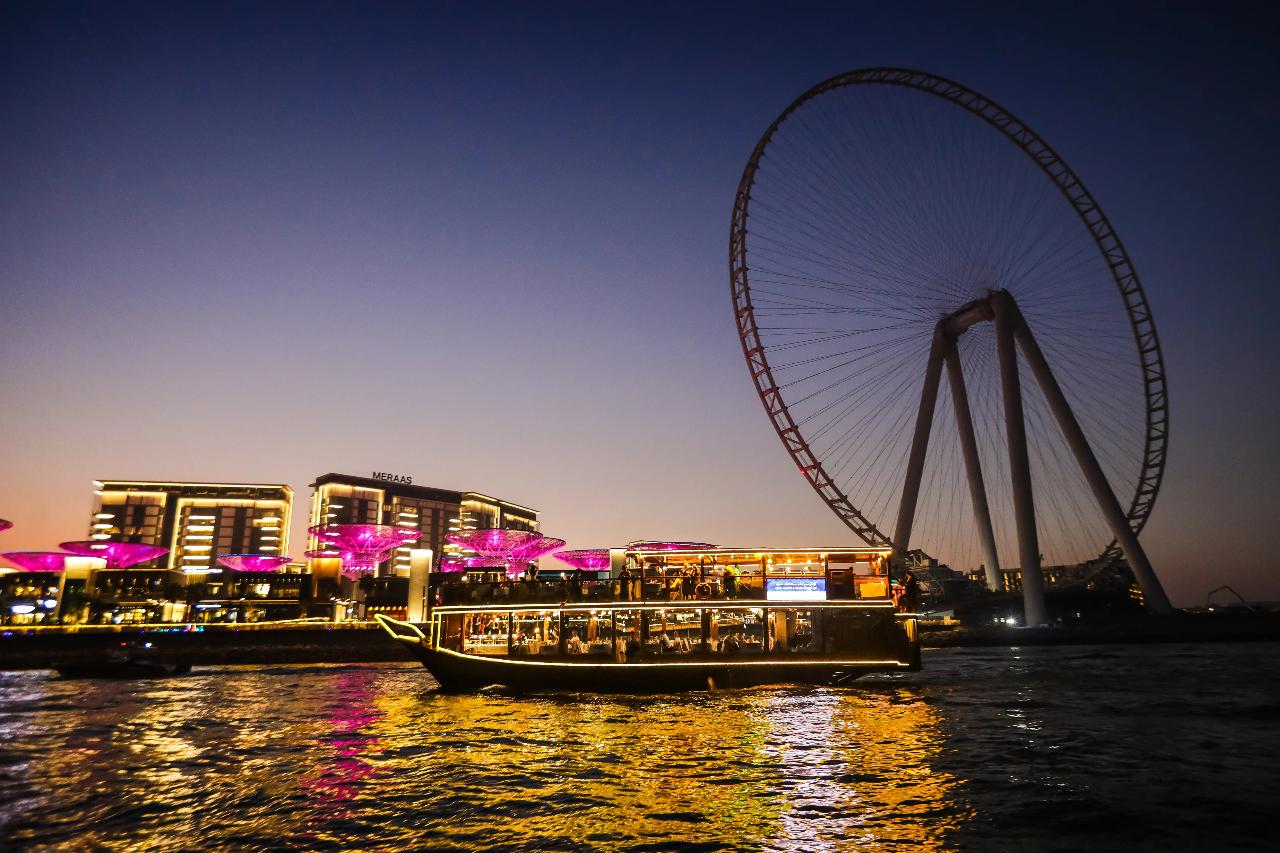 Dubai Dinner Experience: Marina Dhow Cruise