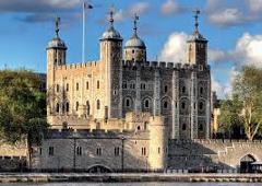 Top Westminster Walking Tour with Tower of London & Tower Bridge!