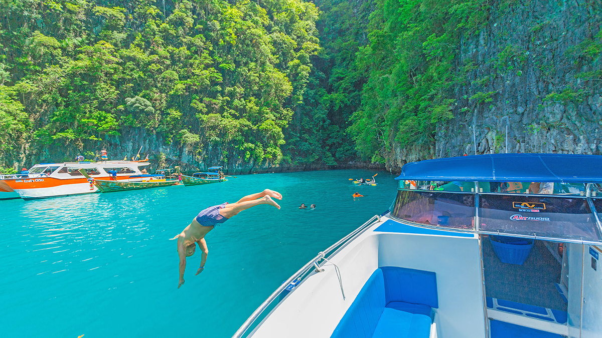 Bamboo Island, Phi Phi Islands, Pileh Lagoon, Maya Bay Full Day Tour from Phuket by Speed Catamaran Boat