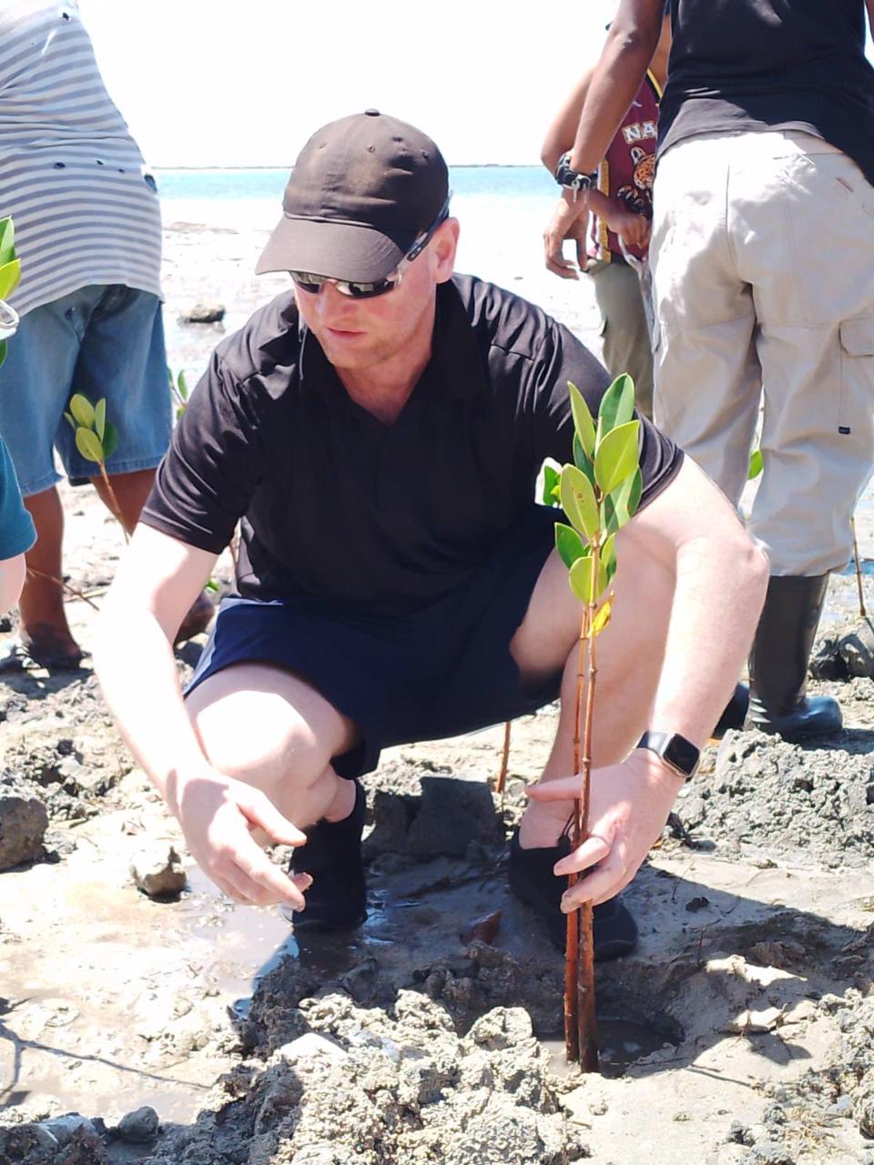 Mangrove and Turtle Tour- AM SESSION