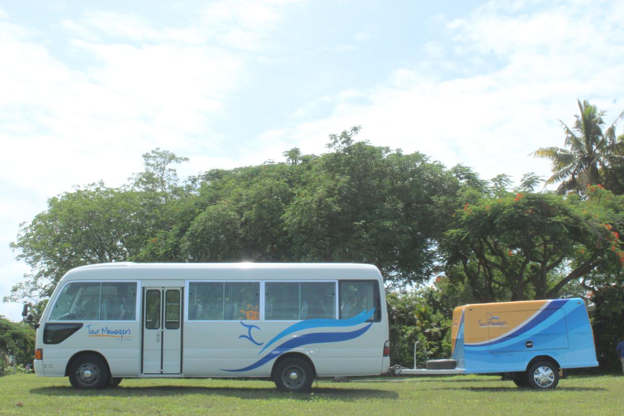 Shuttle Transfer From Nadi Area Hotels to Nadi Airport 