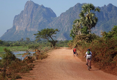 Hpa an Full Day Cycling Tour to Sadan Cave