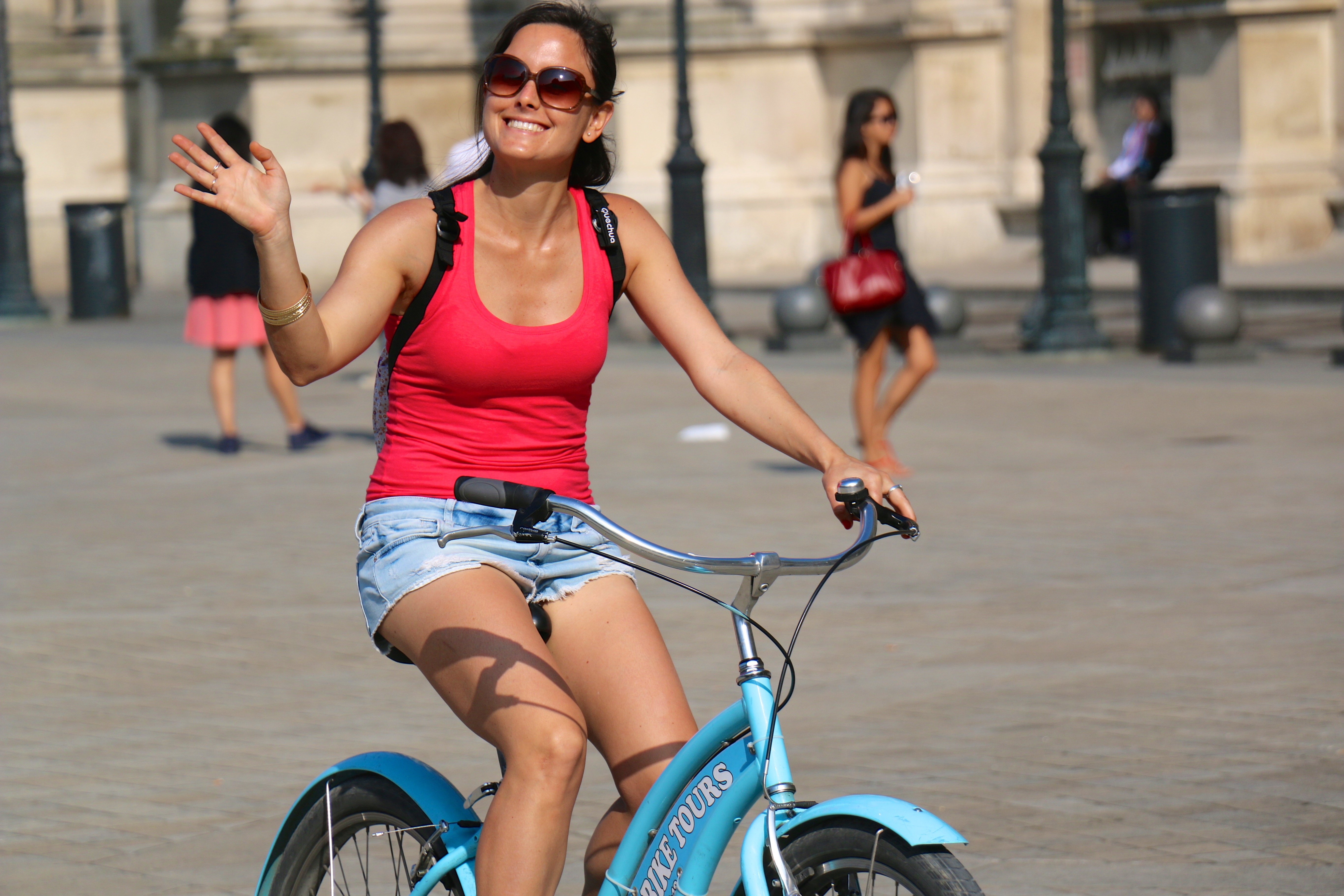 Paris Bike Tour : the Highlights including Eiffel Tower & Louvre