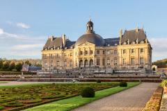 Fontainebleau + Vaux-le-Vicomte Castles Day Trip from Paris