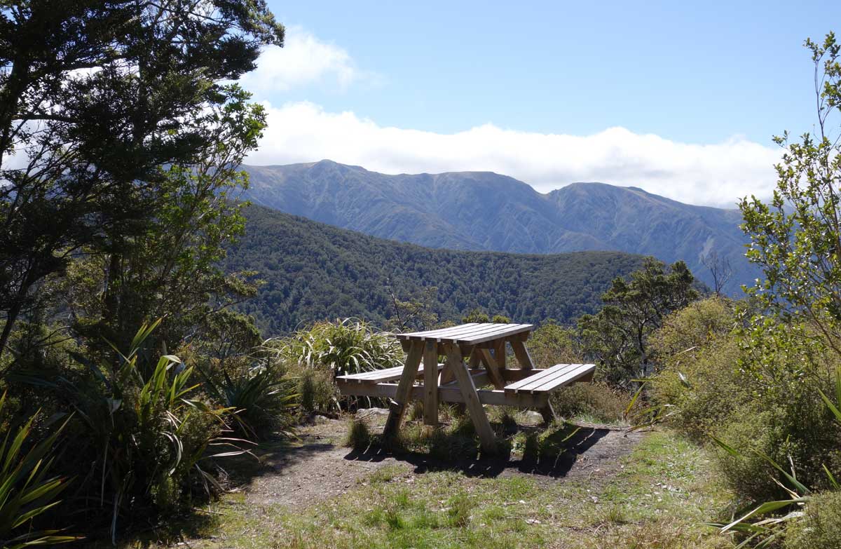 Blue Range Hut // Manawatu-Wanganui